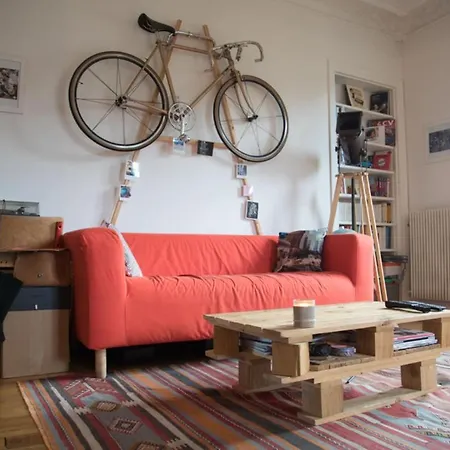 Beautifully Decorated Apartment In Paris *